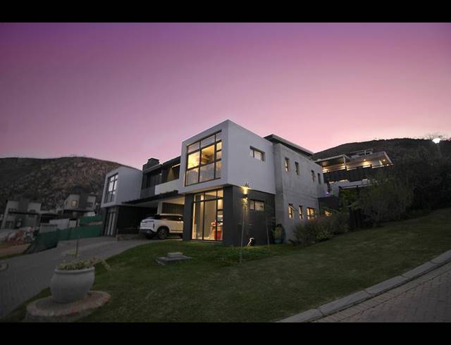 3 BEDROOM HOUSE FOR SALE IN ISLAND VIEW